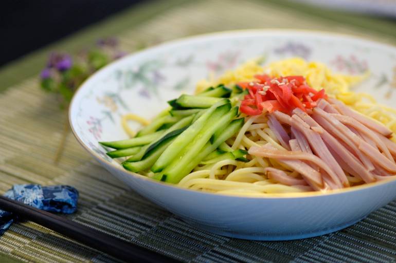 cold summer noodles in Japan