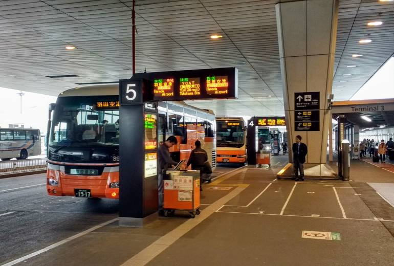 Limousine bus stopped at Narita Airport