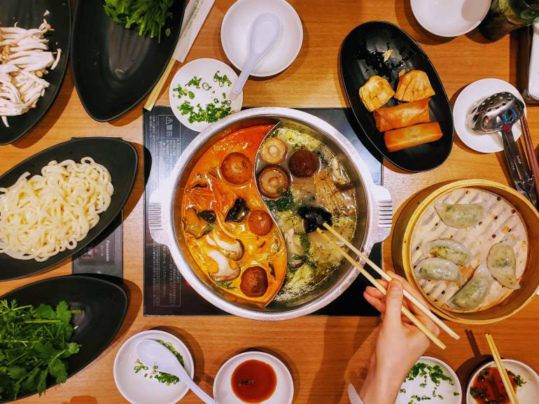 Nabe/Sukiyaki At MK